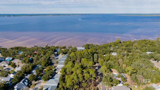 5700 Renee Terrace, Pensacola, FL 32507