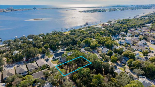 5700 Renee Terrace, Pensacola, FL 32507