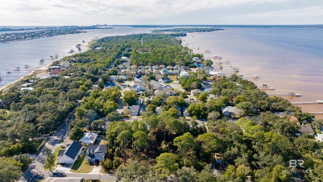 5700 Renee Terrace, Pensacola, FL 32507