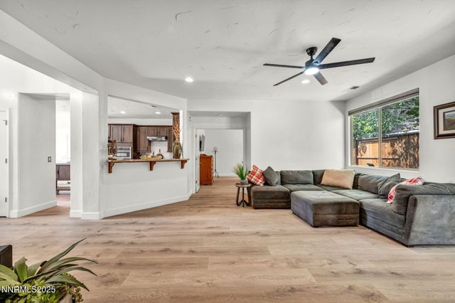 4719 Wood Thrush Lane, Sparks, NV 89436