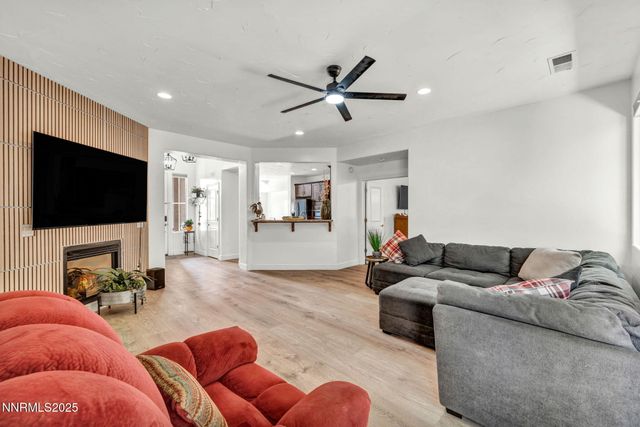 4719 Wood Thrush Lane, Sparks, NV 89436