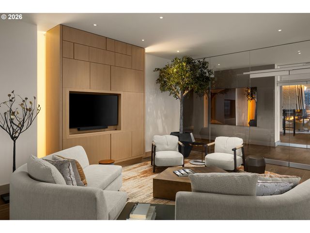 550 Sw 10TH Ave 2803, Portland, OR 97205