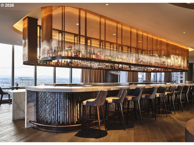 550 Sw 10TH Ave 2803, Portland, OR 97205