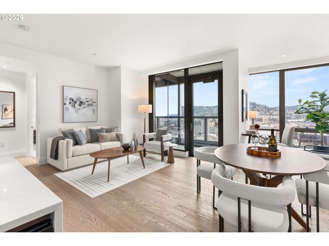 550 Sw 10TH Ave 2803, Portland, OR 97205