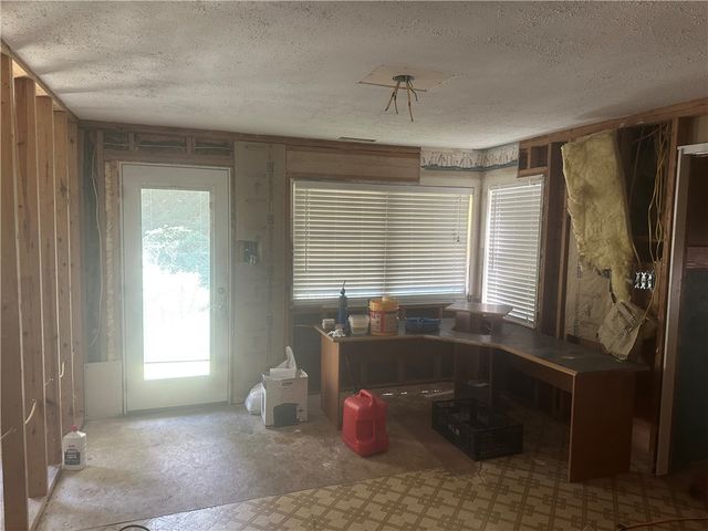 6677 Highway 21, Berryville, AR 72616