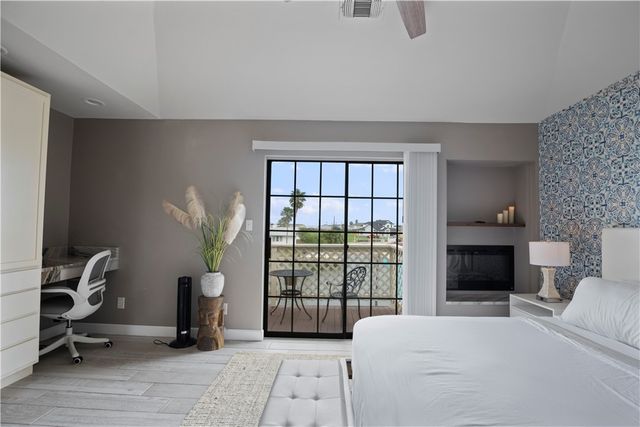 14130 Cabana 5b, Corpus Christi, TX 78418