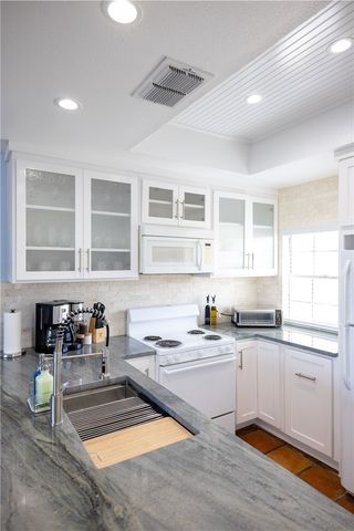 14130 Cabana 5b, Corpus Christi, TX 78418