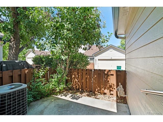 2993 S Yampa Ct, Aurora, CO 80013