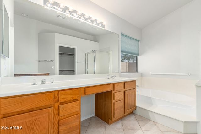 7706 E PERALTA Avenue, Mesa, AZ 85212