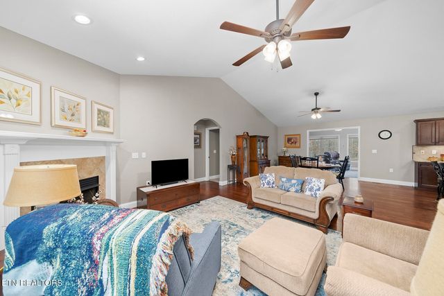 109 Beachwood Dr., Fairfield Glade, TN 38558