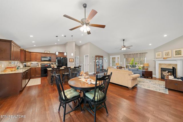 109 Beachwood Dr., Fairfield Glade, TN 38558