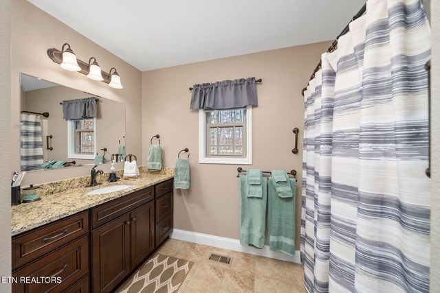 109 Beachwood Dr., Fairfield Glade, TN 38558