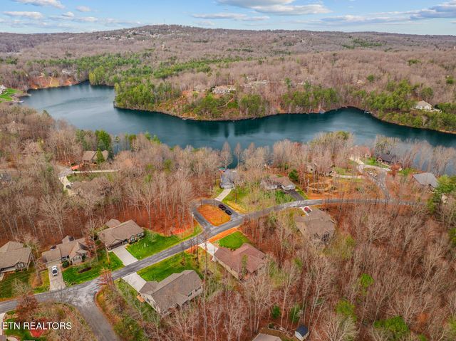 109 Beachwood Dr., Fairfield Glade, TN 38558