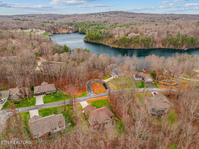 109 Beachwood Dr., Fairfield Glade, TN 38558