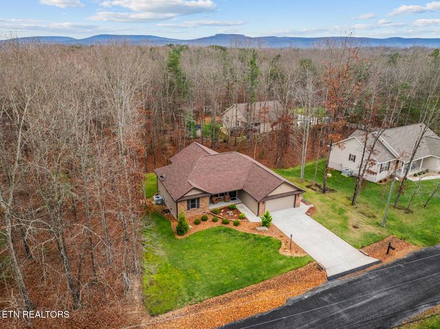 109 Beachwood Dr., Fairfield Glade, TN 38558