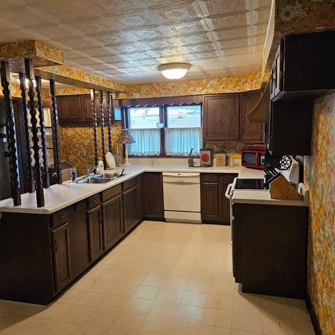 224 N Madison Street, Coloma, WI 54930