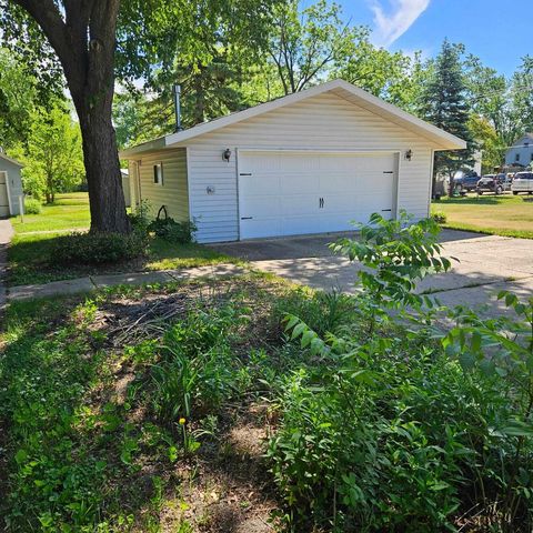 224 N Madison Street, Coloma, WI 54930