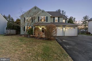 217 WINCHESTER DR, Horsham, PA 19044