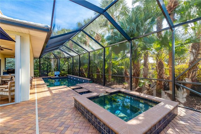 2213 W Ocean Oaks Circle, Vero Beach, FL 32963