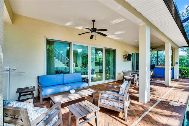 2213 W Ocean Oaks Circle, Vero Beach, FL 32963