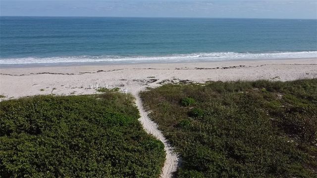 2213 W Ocean Oaks Circle, Vero Beach, FL 32963