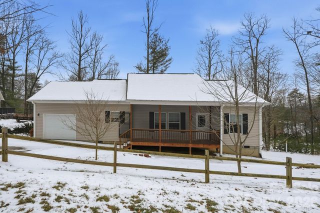 138 Lone Eagle Lane, Hendersonville, NC 28739