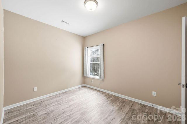 138 Lone Eagle Lane, Hendersonville, NC 28739