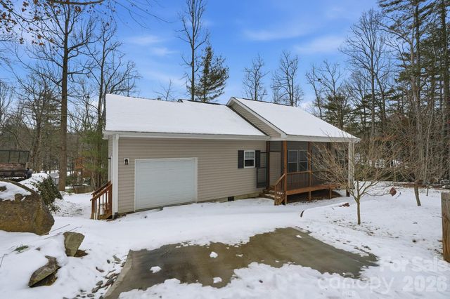 138 Lone Eagle Lane, Hendersonville, NC 28739