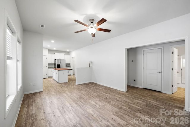 138 Lone Eagle Lane, Hendersonville, NC 28739