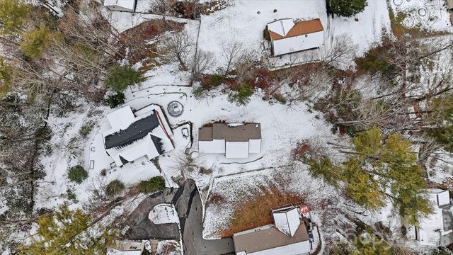 138 Lone Eagle Lane, Hendersonville, NC 28739