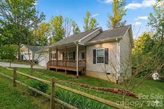 138 Lone Eagle Lane, Hendersonville, NC 28739