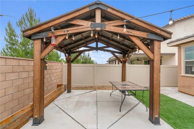 582 Clarence Muse Loop, Perris, CA 92570