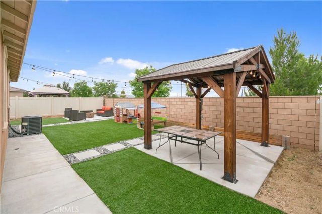 582 Clarence Muse Loop, Perris, CA 92570