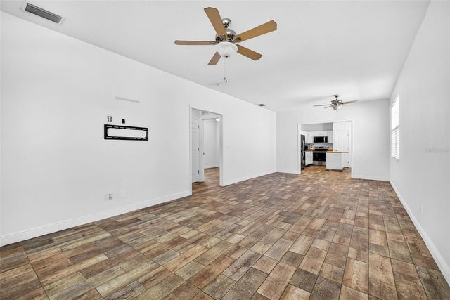 6450 ASHVILLE DR, Zephyrhills, FL 33542