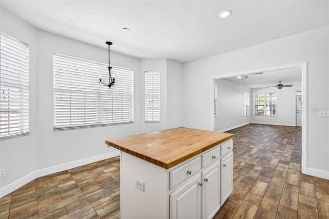 6450 ASHVILLE DR, Zephyrhills, FL 33542