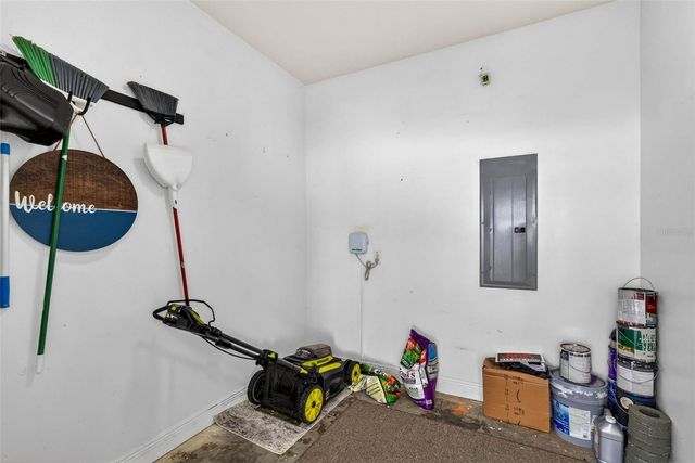 6450 ASHVILLE DR, Zephyrhills, FL 33542