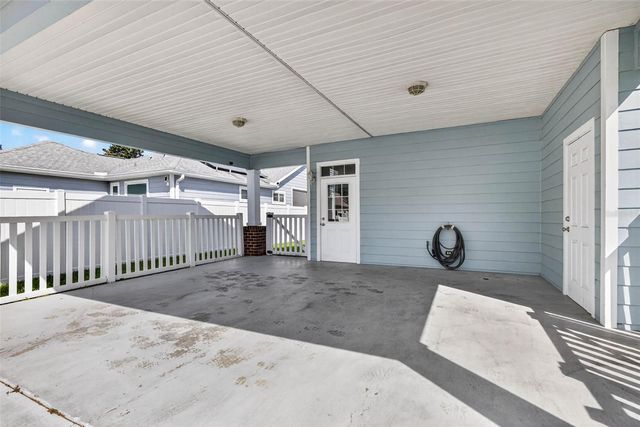 6450 ASHVILLE DR, Zephyrhills, FL 33542