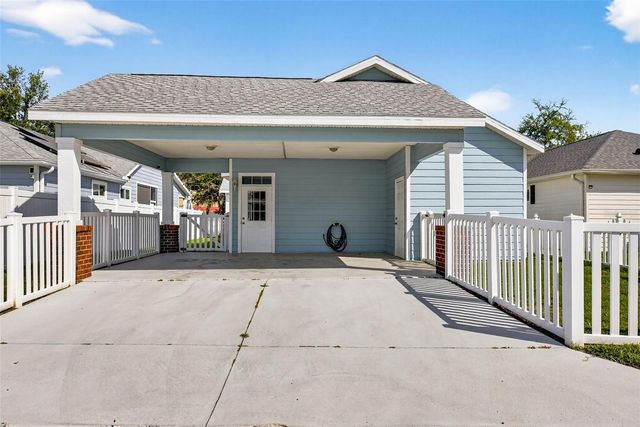 6450 ASHVILLE DR, Zephyrhills, FL 33542