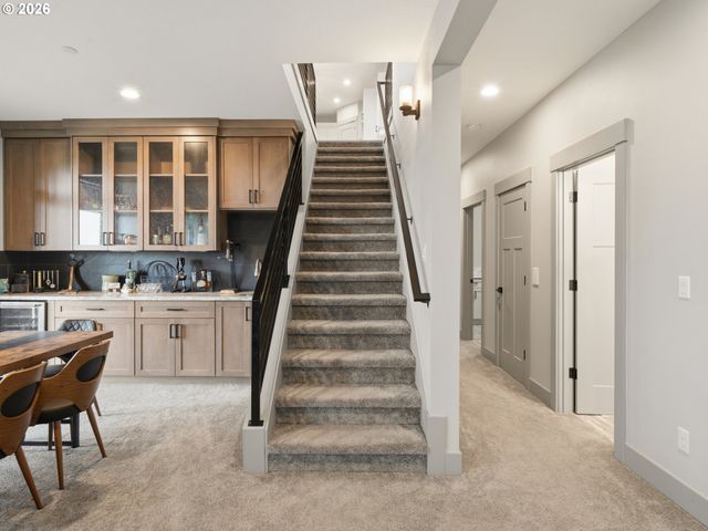 2012 Nw SIERRA Ln, Camas, WA 98607