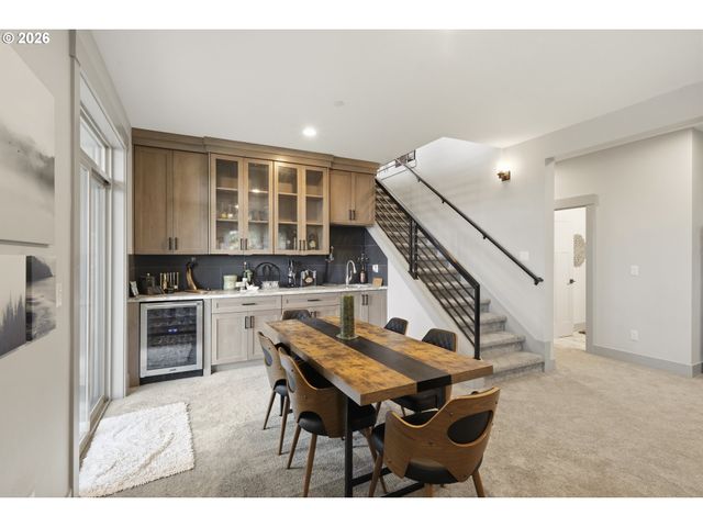 2012 Nw SIERRA Ln, Camas, WA 98607