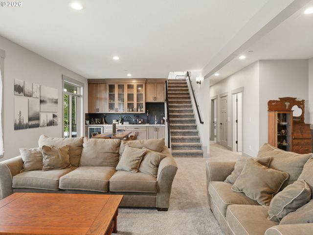 2012 Nw SIERRA Ln, Camas, WA 98607