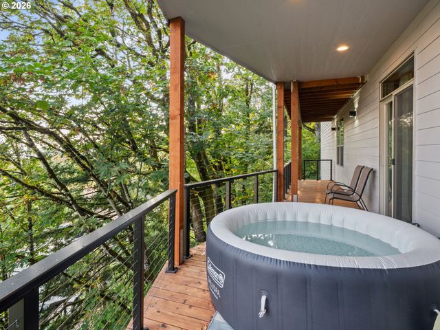 2012 Nw SIERRA Ln, Camas, WA 98607