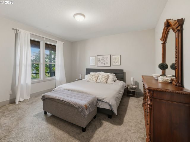 2012 Nw SIERRA Ln, Camas, WA 98607