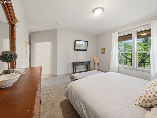 2012 Nw SIERRA Ln, Camas, WA 98607