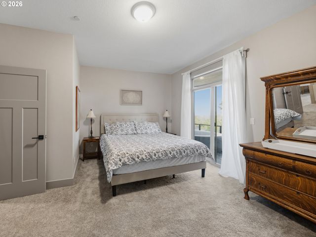 2012 Nw SIERRA Ln, Camas, WA 98607
