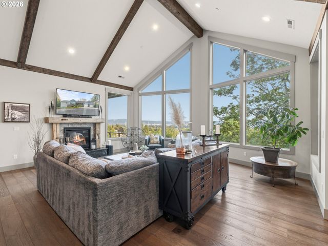 2012 Nw SIERRA Ln, Camas, WA 98607