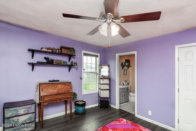 227 Seminole Ct, Shepherdsville, KY 40165