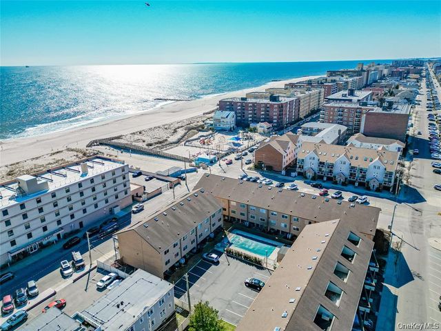 88 Pacific Boulevard, Long Beach, NY 11561