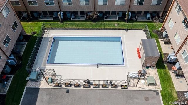 88 Pacific Boulevard, Long Beach, NY 11561