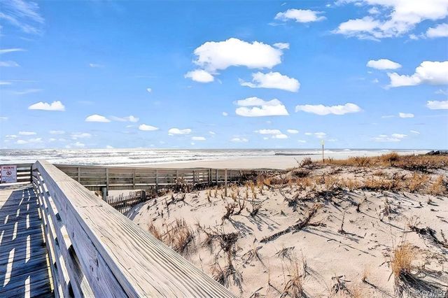 88 Pacific Boulevard, Long Beach, NY 11561
